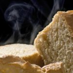 Kako omotati kruh i pecivo da bi što duže ostali topli