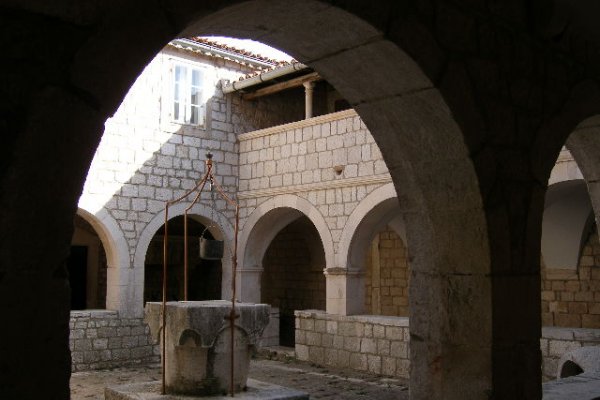 bunar u mjestu