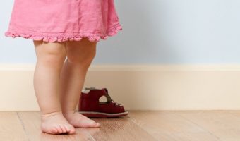 kako potaknuti dijete da hoda