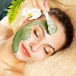 nanošenje maske na lice