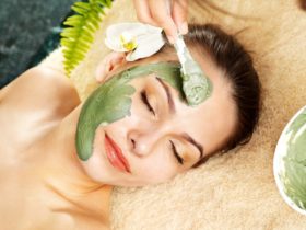 nanošenje maske na lice