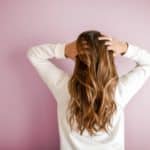 Posvjetljivanje kose medom i cimetom
