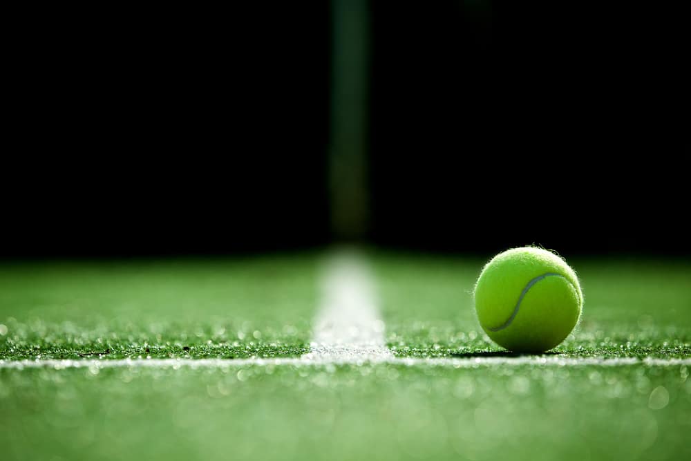 bijeli sport populariziran je na teniskim terenima Wimbledona